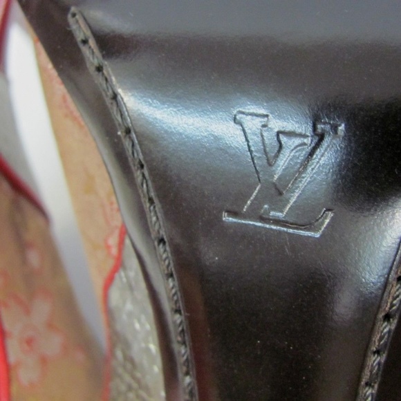 LOUIS VUITTON~LIMITED EDITION 39 - Picture 5 of 8